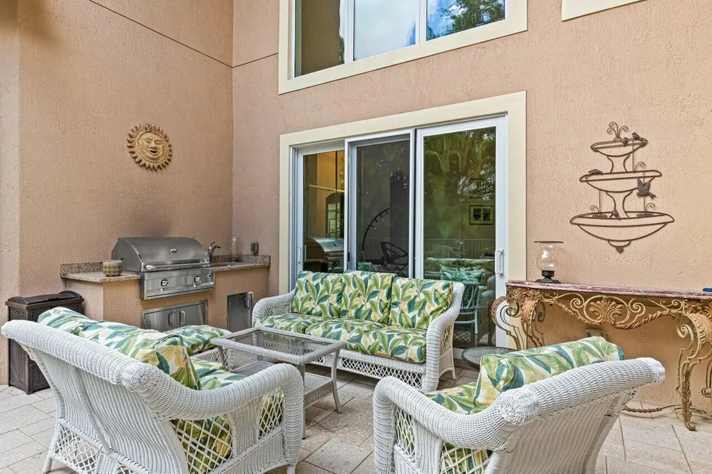 6464 Bellamalfi Street Boca Raton FL 33496