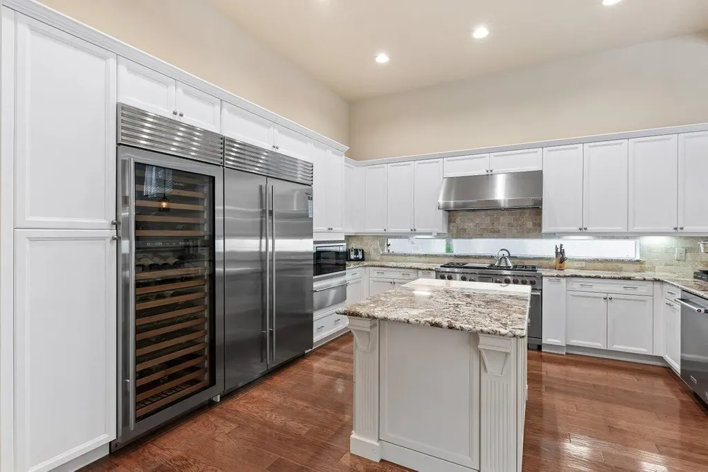 6464 Bellamalfi Street Boca Raton FL 33496
