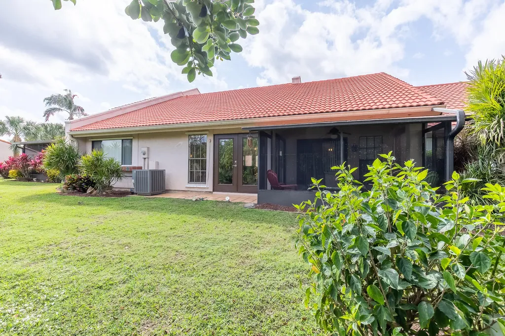 3303 SE Sandpiper Circle Port St Lucie FL 34952