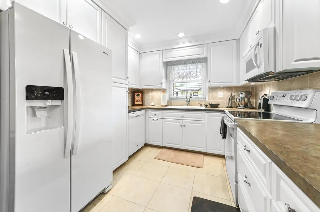 14080 Nesting Way Delray Beach FL 33484