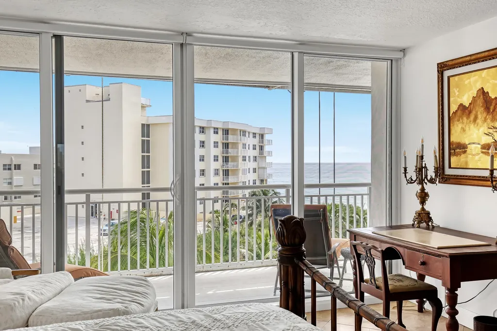 3546 S Ocean Boulevard South Palm Beach FL 33480