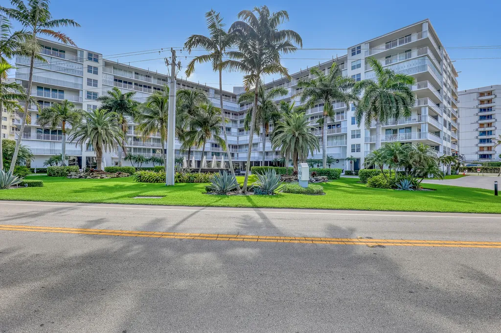 3546 S Ocean Boulevard South Palm Beach FL 33480