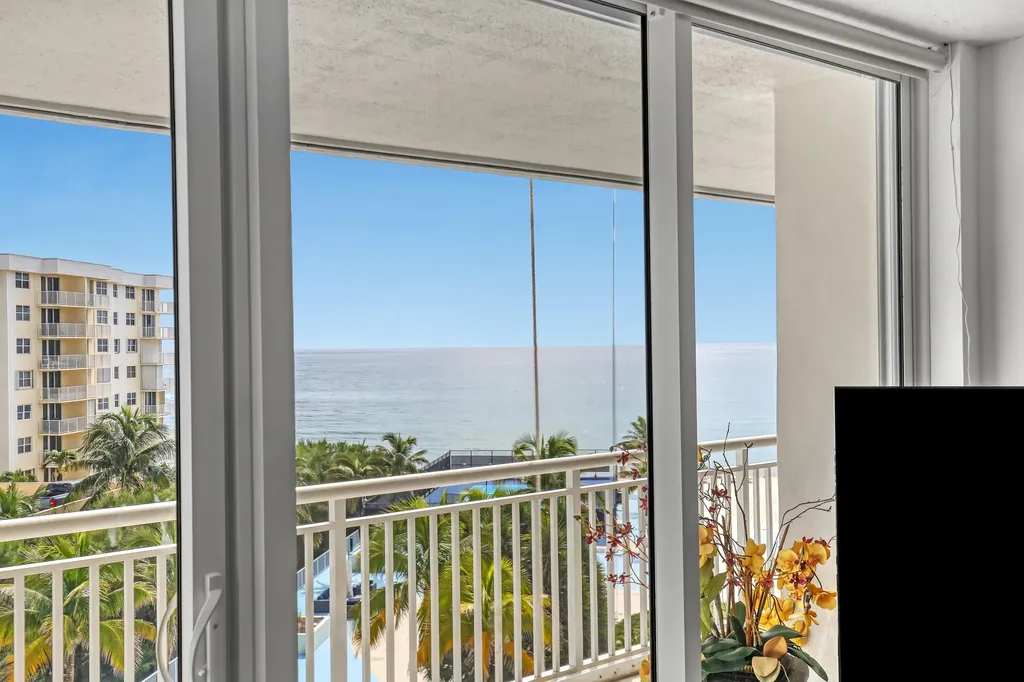 3546 S Ocean Boulevard South Palm Beach FL 33480