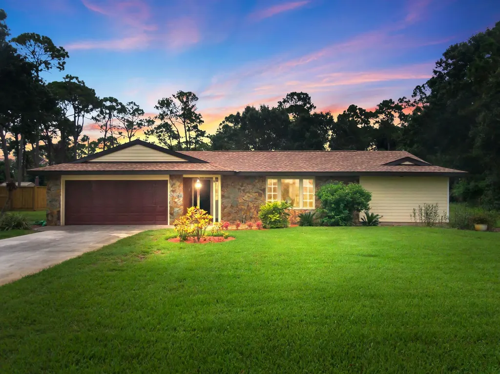 8480 Hidden Pines Road Fort Pierce FL 34945