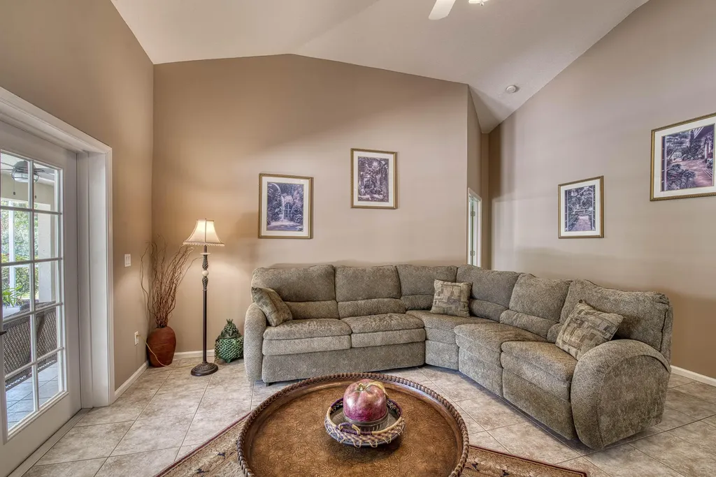 5681 Lago Del Sol Drive Lake Worth FL 33449