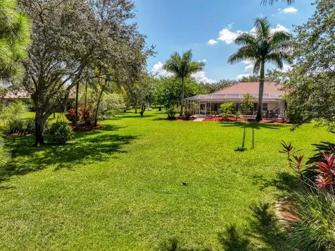 5681 Lago Del Sol Drive Lake Worth FL 33449