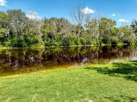 5681 Lago Del Sol Drive Lake Worth FL 33449