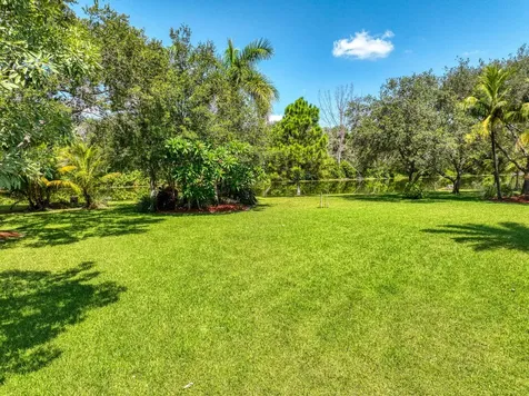 5681 Lago Del Sol Drive Lake Worth FL 33449