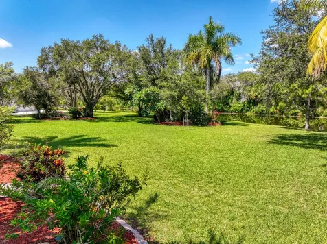 5681 Lago Del Sol Drive Lake Worth FL 33449