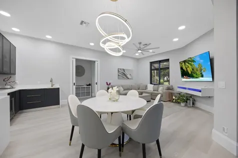 10253 Shireoaks Lane Boca Raton FL 33498