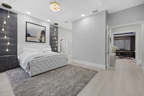 10253 Shireoaks Lane Boca Raton FL 33498