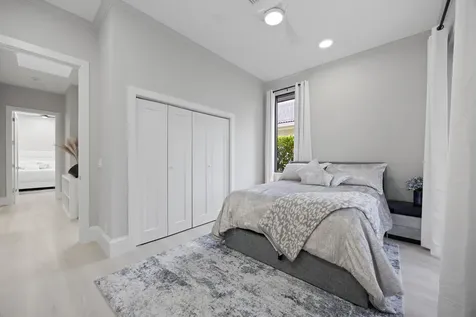 10253 Shireoaks Lane Boca Raton FL 33498