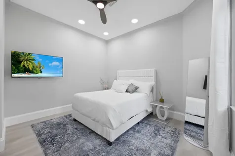 10253 Shireoaks Lane Boca Raton FL 33498