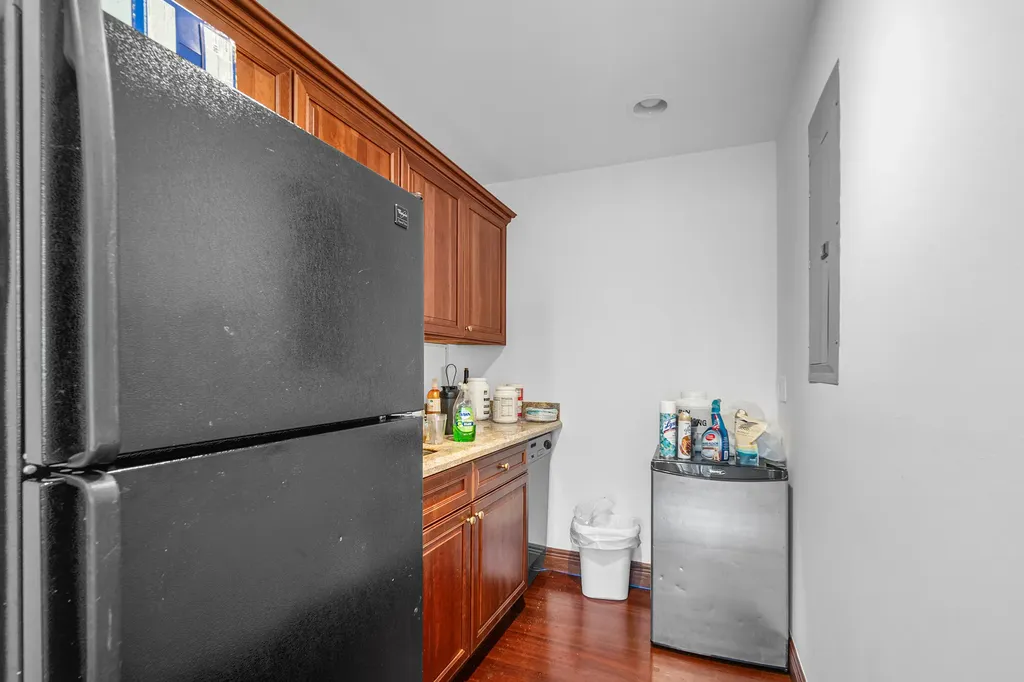 112 N Us Highway 1 Tequesta FL 33469