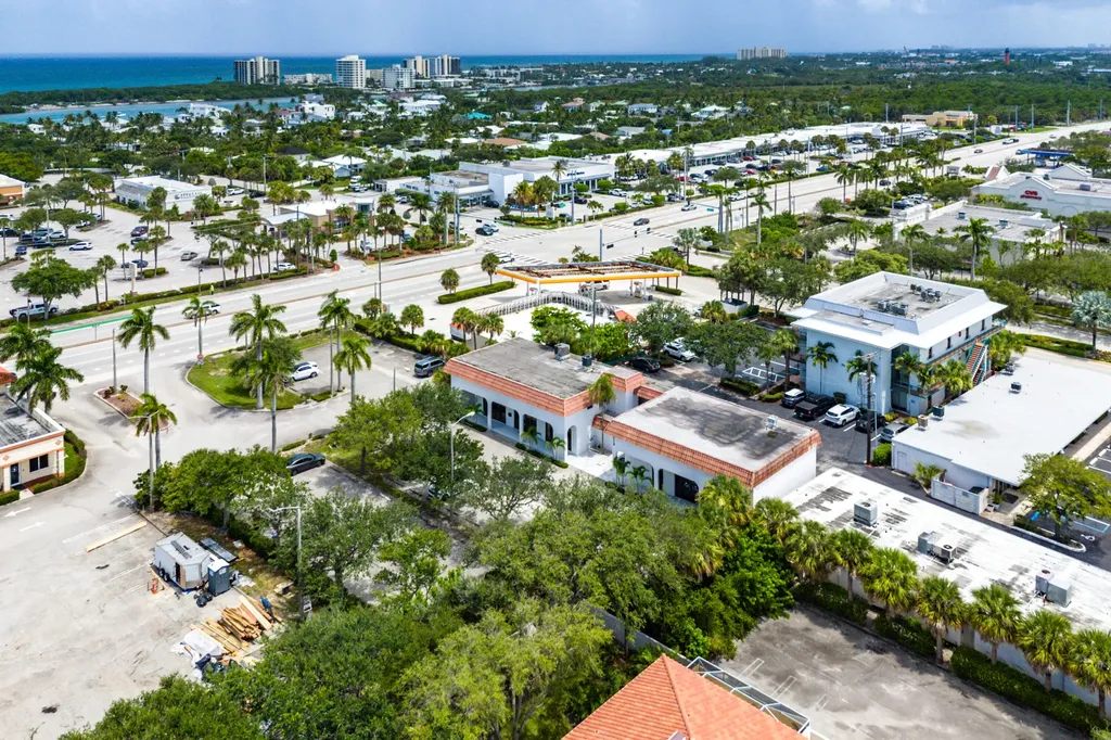 112 N Us Highway 1 Tequesta FL 33469
