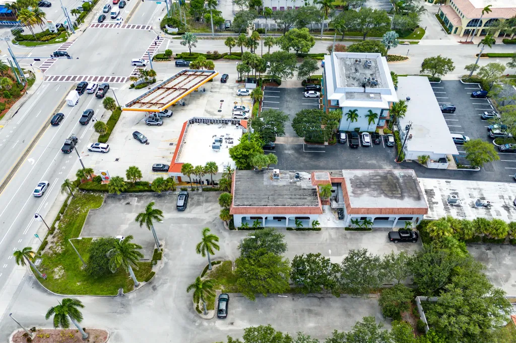112 N Us Highway 1 Tequesta FL 33469