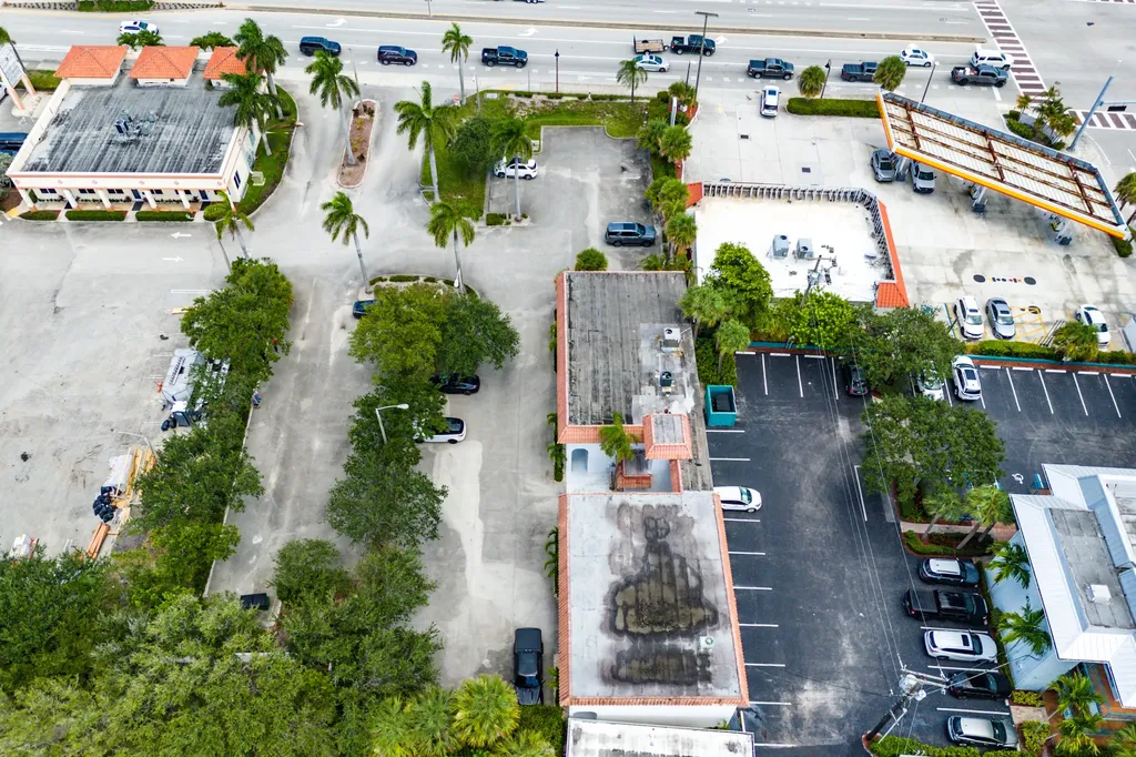 112 N Us Highway 1 Tequesta FL 33469