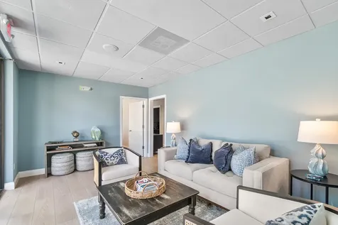112 N Us Highway 1 Tequesta FL 33469