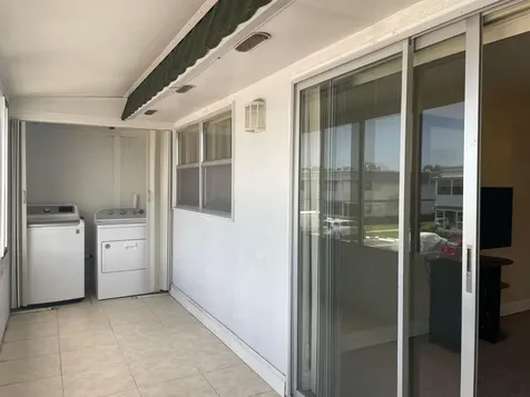 564 Brittany L Delray Beach FL 33446