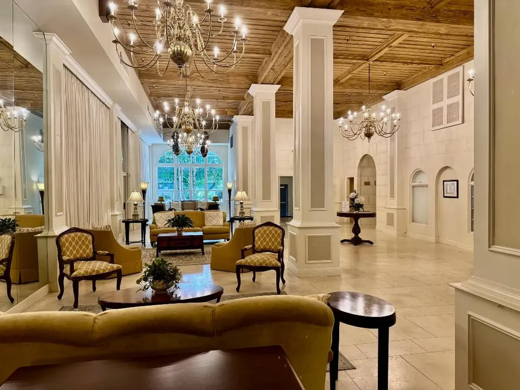 235 Sunrise Avenue Palm Beach FL 33480