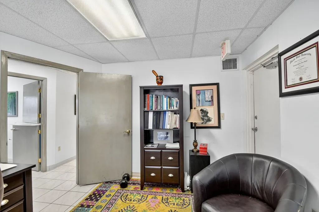 3865 10th Avenue N Palm Springs FL 33461