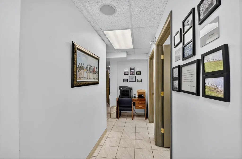 3865 10th Avenue N Palm Springs FL 33461