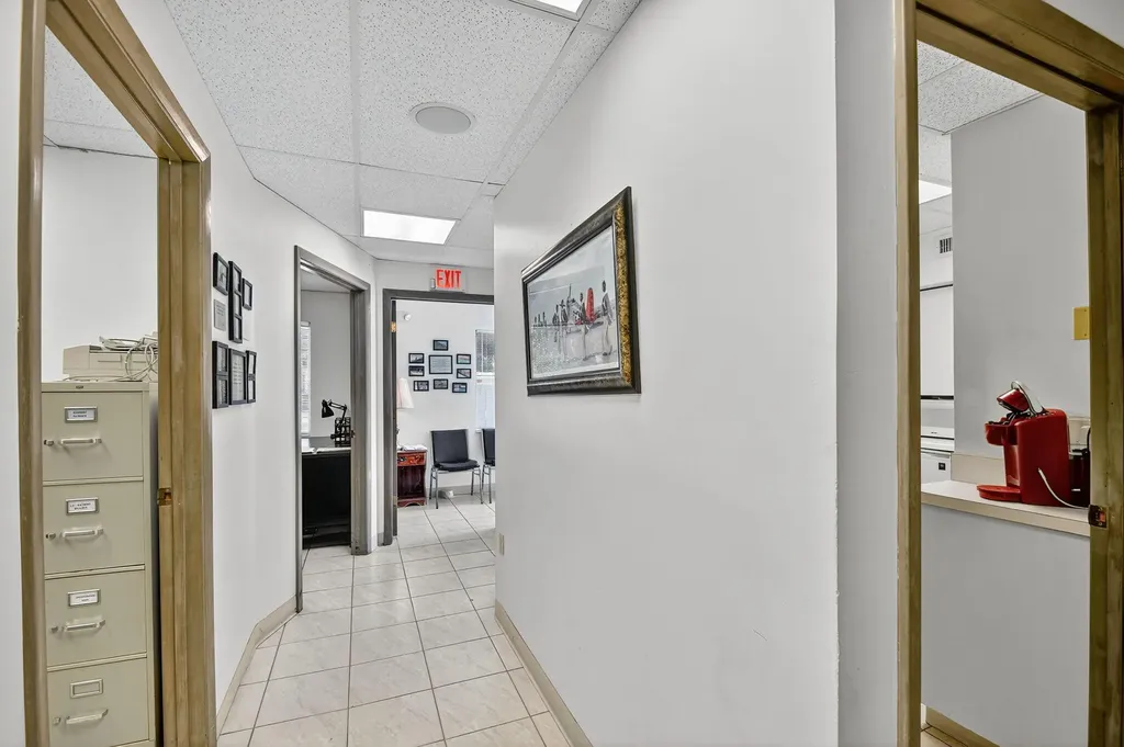 3865 10th Avenue N Palm Springs FL 33461