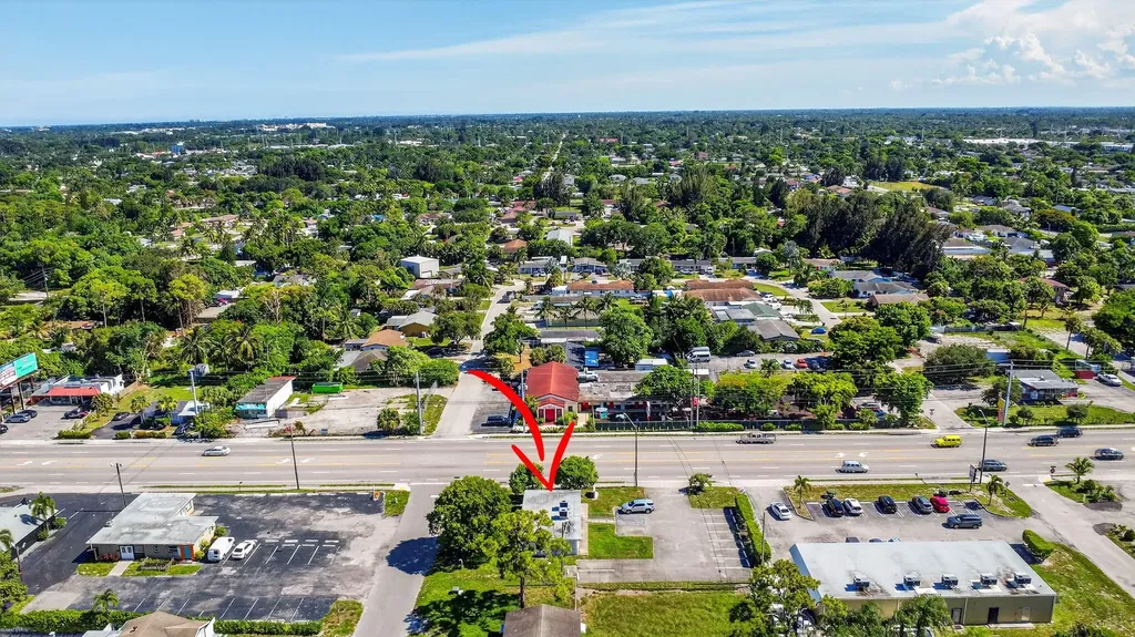 3865 10th Avenue N Palm Springs FL 33461