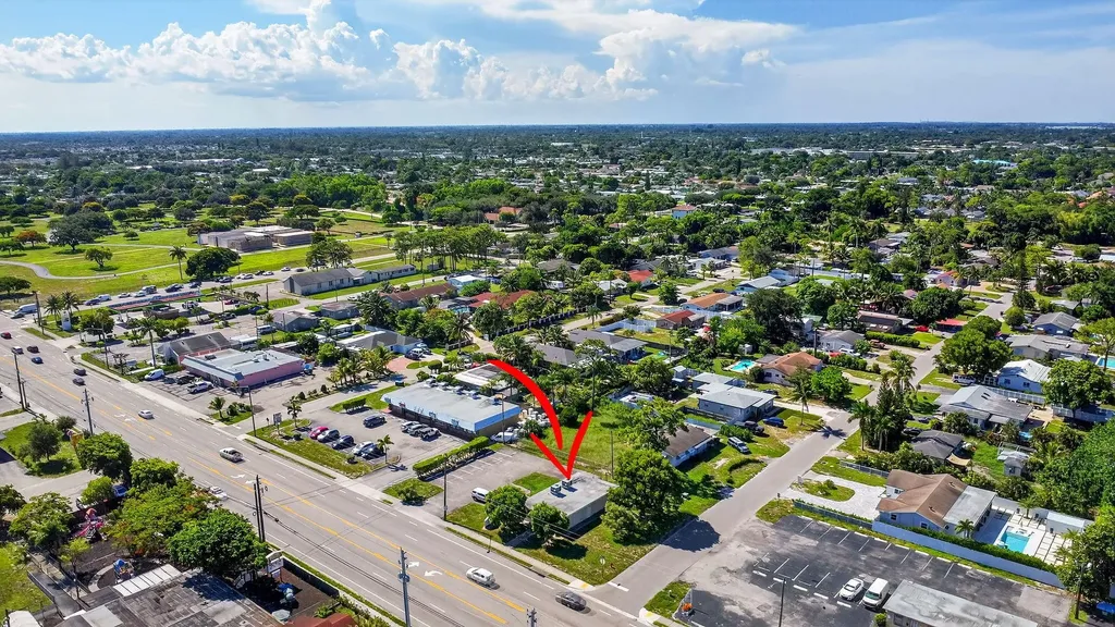 3865 10th Avenue N Palm Springs FL 33461