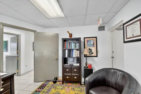 3865 10th Avenue N Palm Springs FL 33461