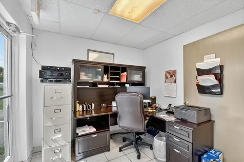 3865 10th Avenue N Palm Springs FL 33461