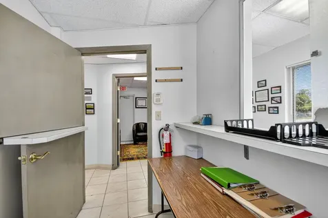 3865 10th Avenue N Palm Springs FL 33461