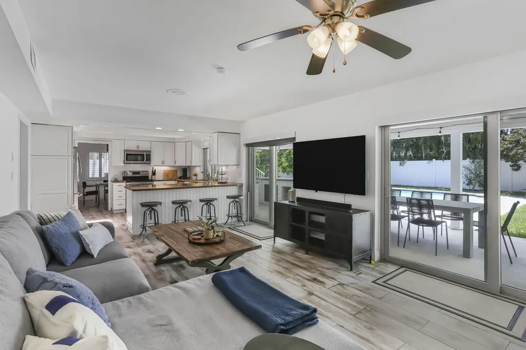 1260 NW 15th Street Boca Raton FL 33486