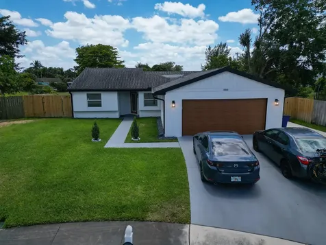 10908 Grandview Court Royal Palm Beach FL 33411