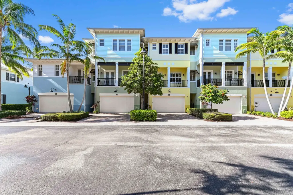 217 N Latitude Circle Delray Beach FL 33483