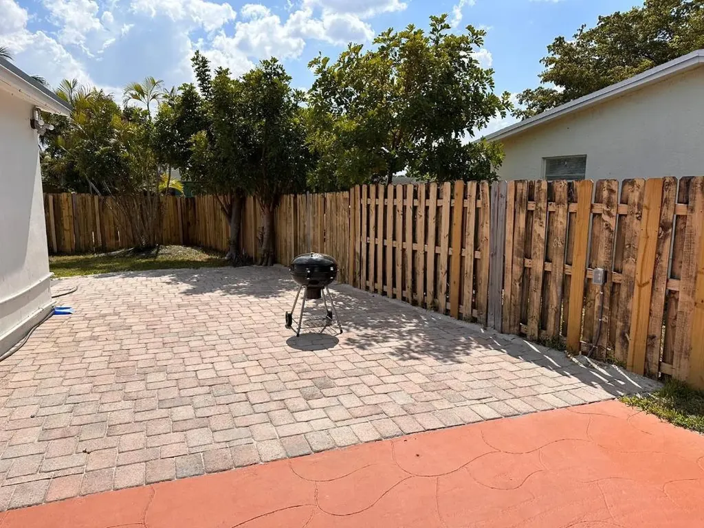 601 NW 38th Street Deerfield Beach FL 33064