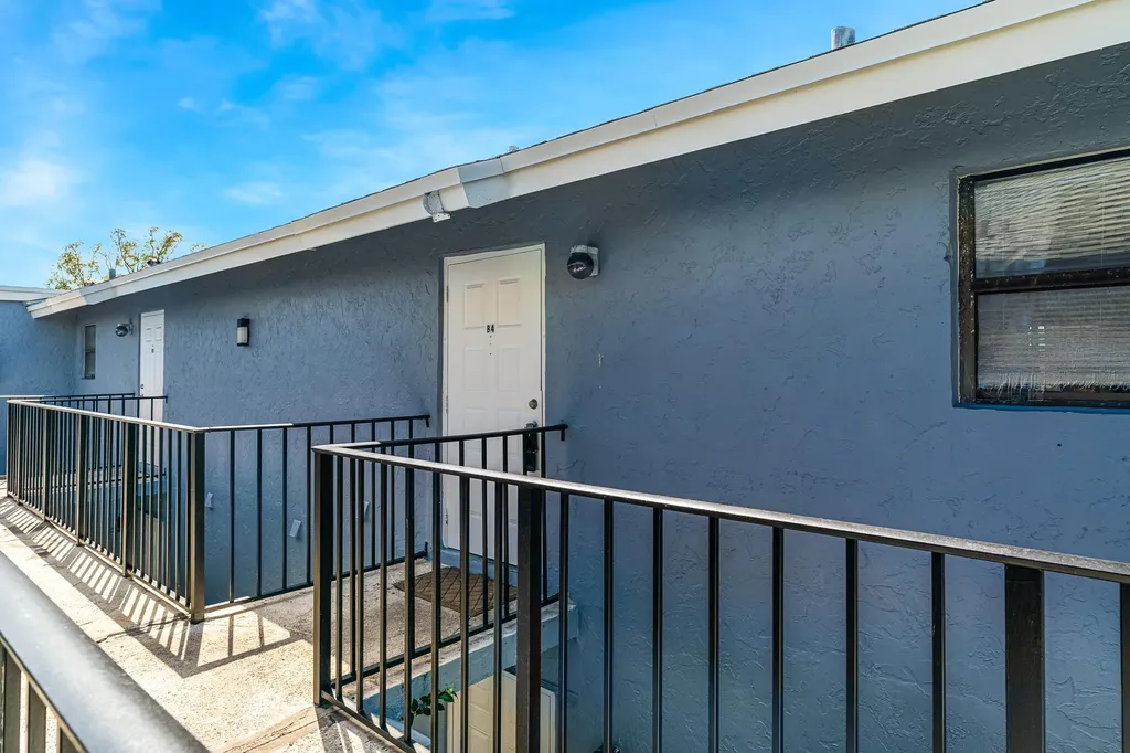 2291 Linton Ridge Circle Delray Beach FL 33444