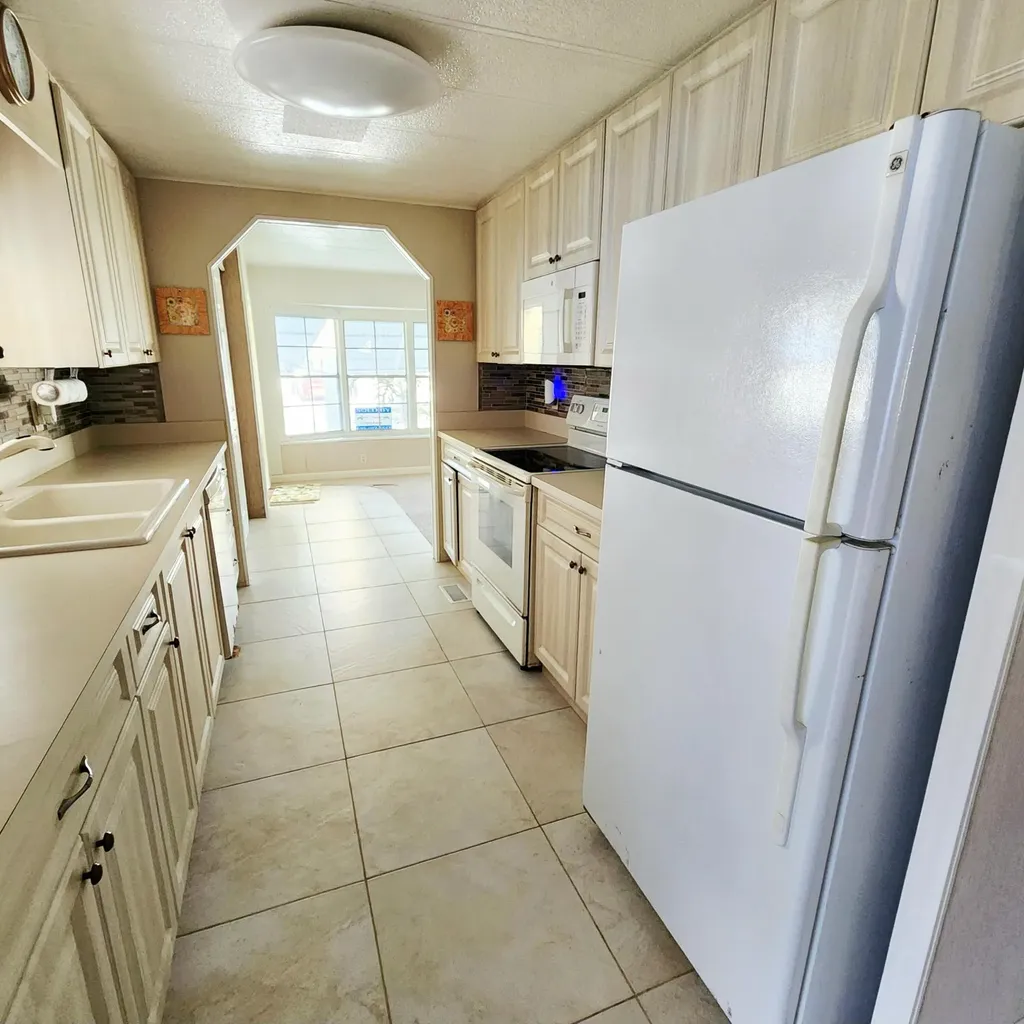 218 W Caribbean Port St Lucie FL 34952