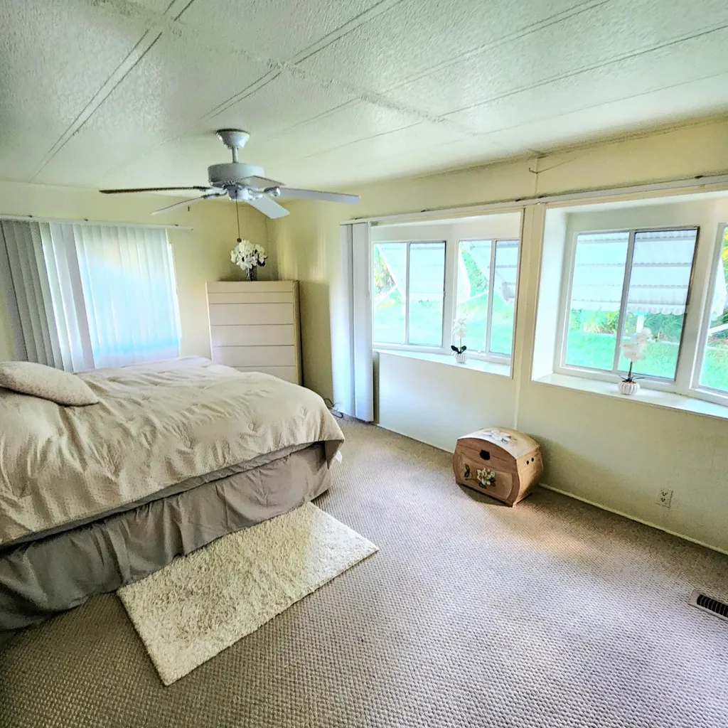 218 W Caribbean Port St Lucie FL 34952