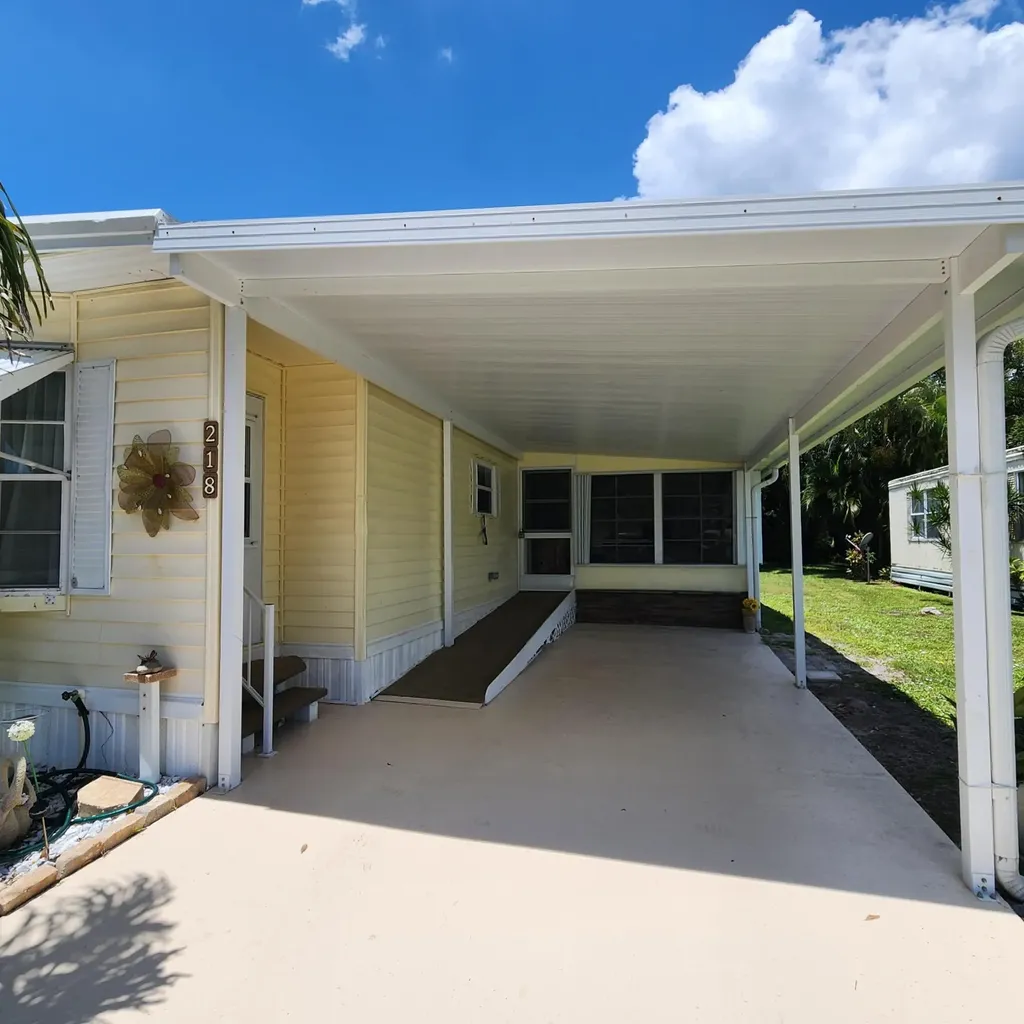 218 W Caribbean Port St Lucie FL 34952