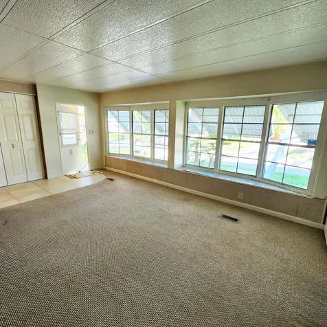 218 W Caribbean Port St Lucie FL 34952