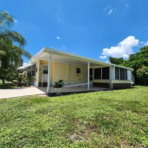 218 W Caribbean Port St Lucie FL 34952