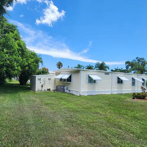 218 W Caribbean Port St Lucie FL 34952