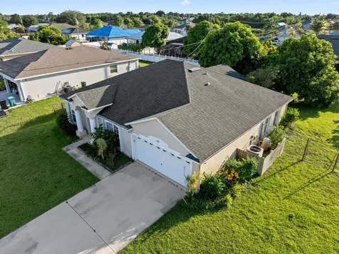 672 SW Kayak Avenue Port St Lucie FL 34953