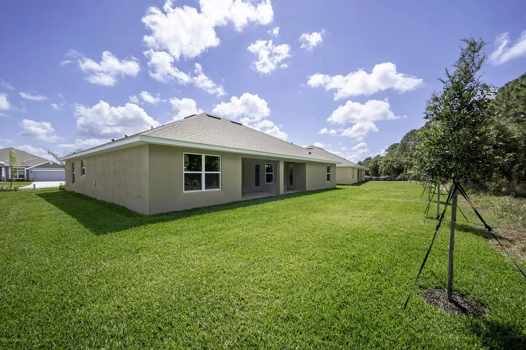 5801 NW Dana Circle Port St Lucie FL 34986