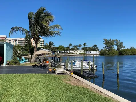 219 Lakeview 102 Avenue Lantana FL 33462