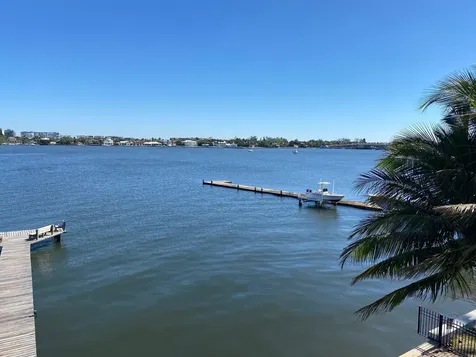 219 Lakeview 102 Avenue Lantana FL 33462