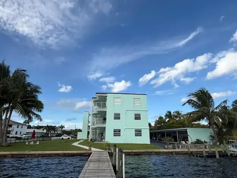 219 Lakeview 102 Avenue Lantana FL 33462
