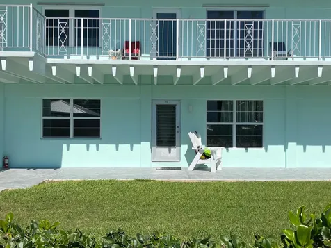 219 Lakeview 102 Avenue Lantana FL 33462