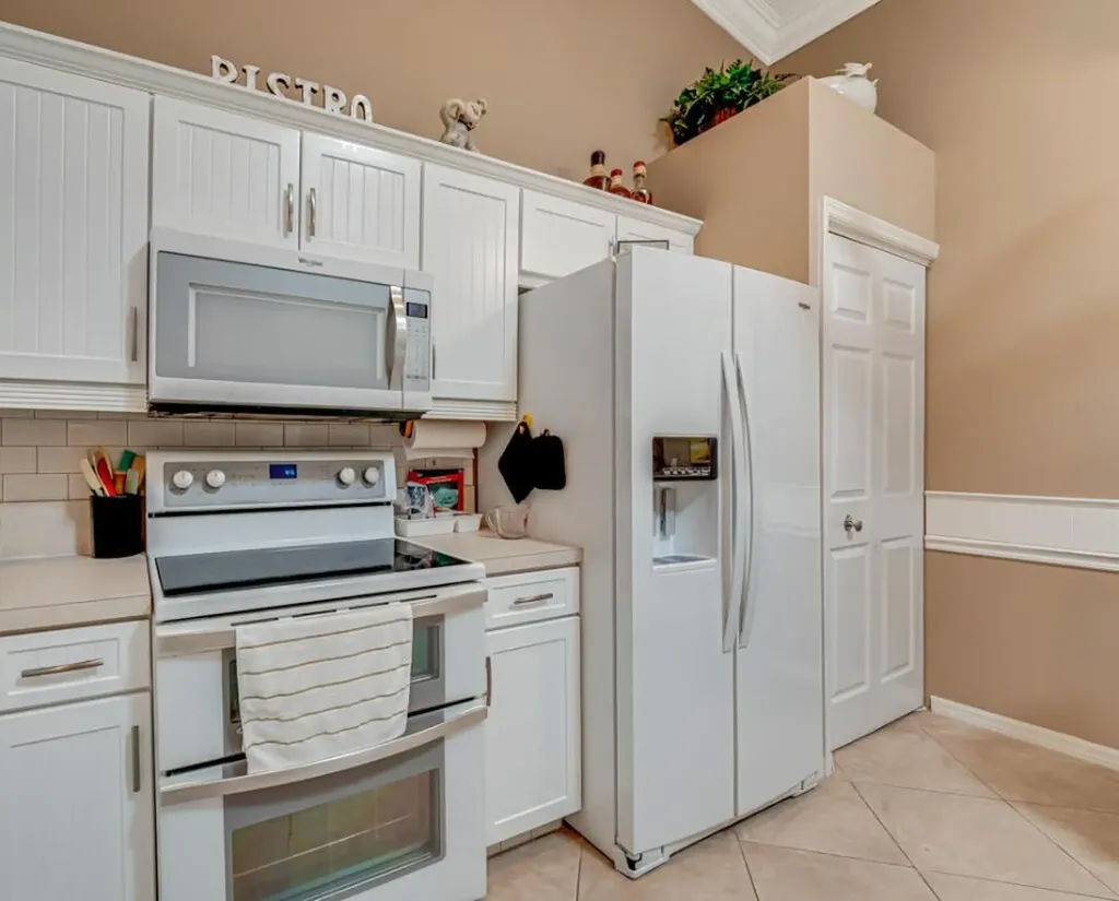 8059 Dolomtian Way Boynton Beach FL 33472